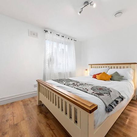 Апартаменти 1Br Modern Flat On Edgware Rd Ed3 Лондон Екстер'єр фото